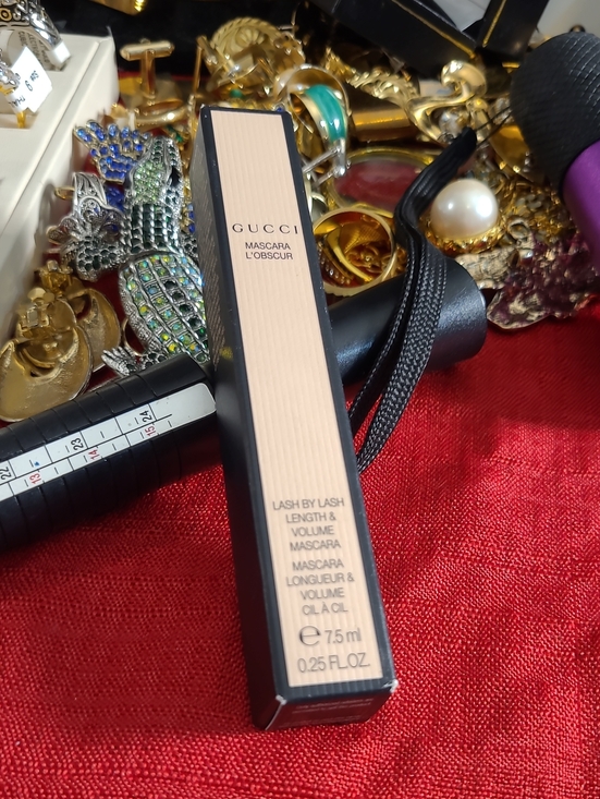 Jewelry - Gucci mascara